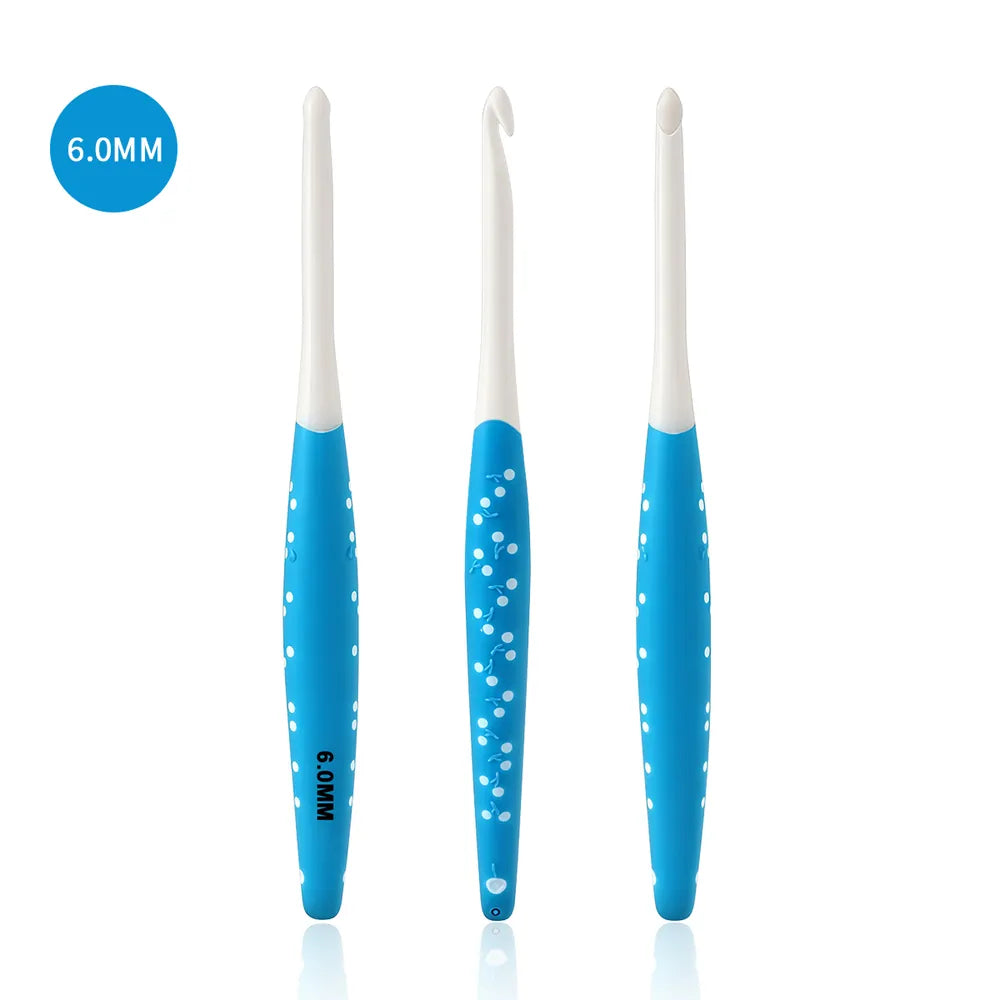 Cherry Two-Tone Large Crochet Hooks, 1, 3 or 6-Piece Options – CH166