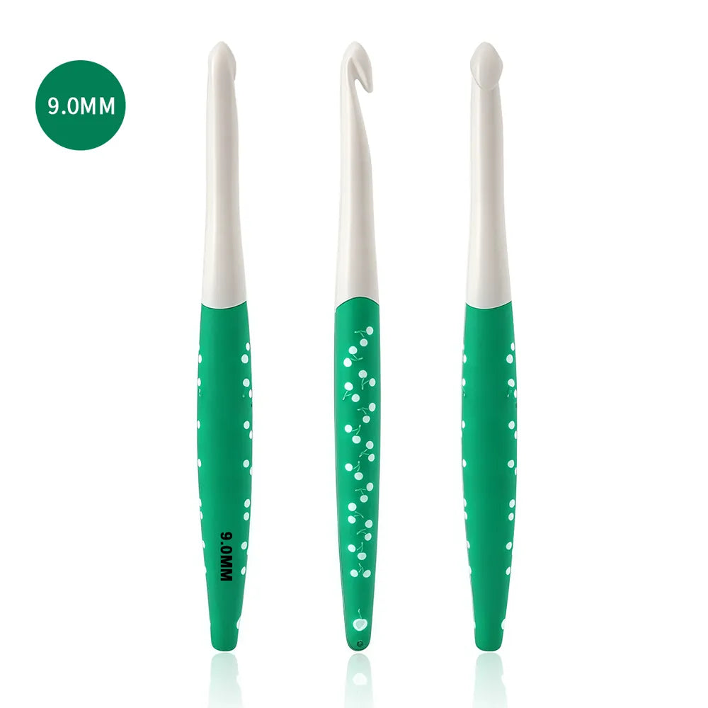 Cherry Two-Tone Large Crochet Hooks, 1, 3 or 6-Piece Options – CH166