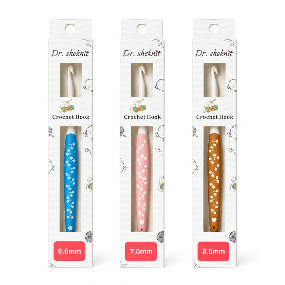 CH166 three-piece cherry two-tone crochet hook set in 6.0, 7.0 and 8.0 mm sizes
