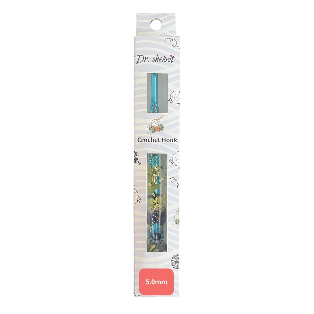 Dr.SheKnit CH171 5.0mm floral resin crochet hook in retail packaging with a pink size label