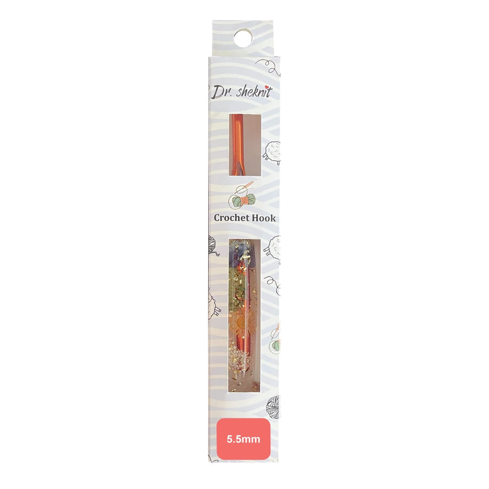 Dr.SheKnit CH171 5.5mm floral resin crochet hook in retail packaging with a pink size label
