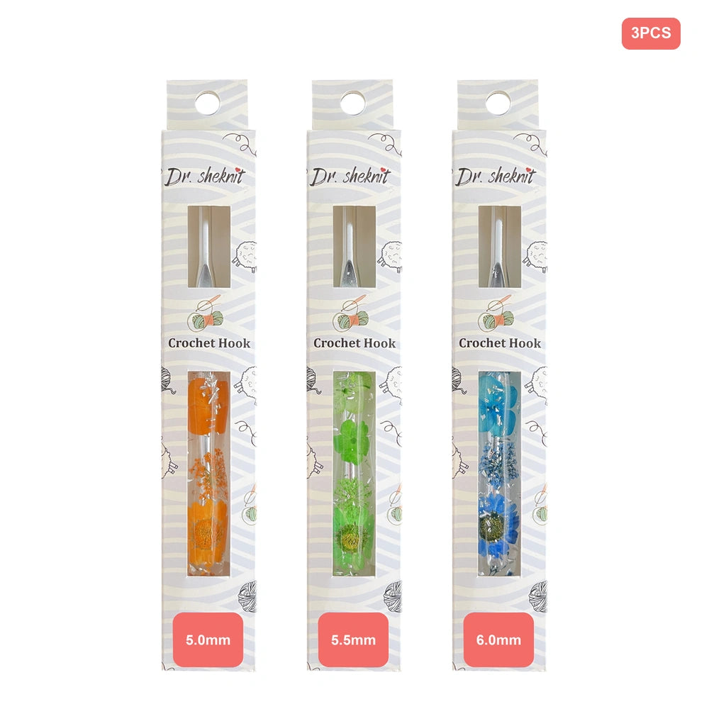 CH179 three-piece silver foil floral resin crochet hook set in 5.0, 5.5 and 6.0 mm sizes