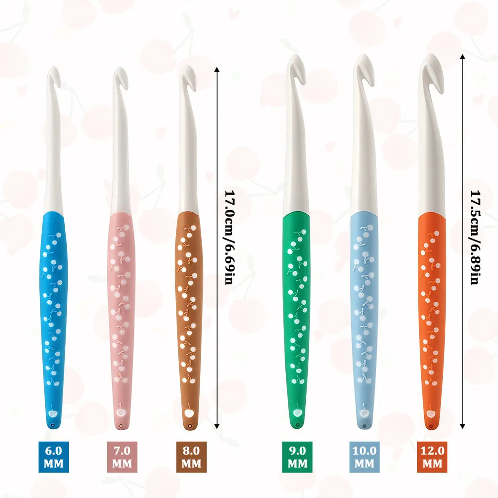 CH166 crochet hook sizes from 6 to 12 mm with a total length of 17 centimeters