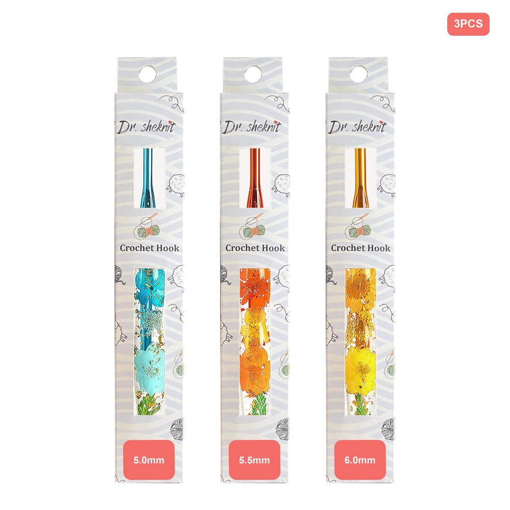 Dr.SheKnit CH172 three-piece floral resin crochet hook set in 5.0mm, 5.5mm and 6.0mm