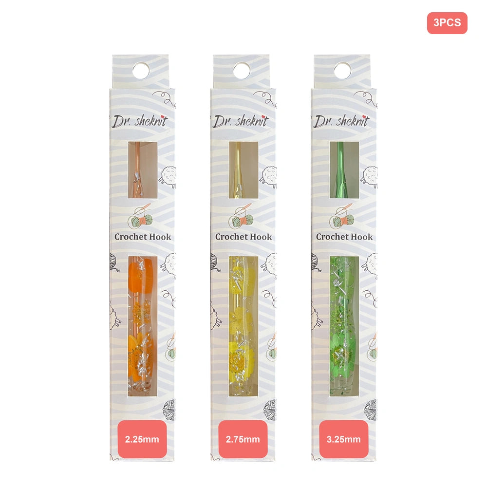 Dr.SheKnit CH176 three-piece floral resin crochet hook set in 2.25mm, 2.75mm and 3.25mm