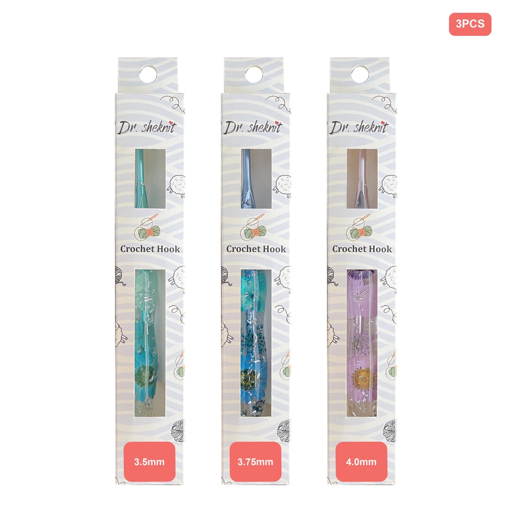 Dr.SheKnit CH176 three-piece floral resin crochet hook set in 3.50mm, 3.75mm and 4.00mm