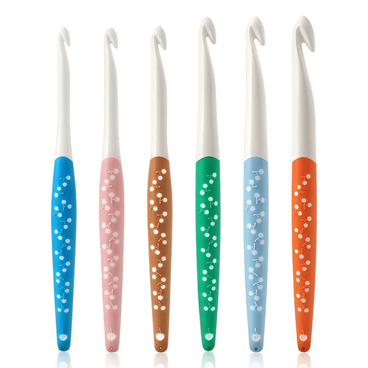 Dr.SheKnit cherry two-tone large crochet hook set in six sizes from 6 to 12 mm