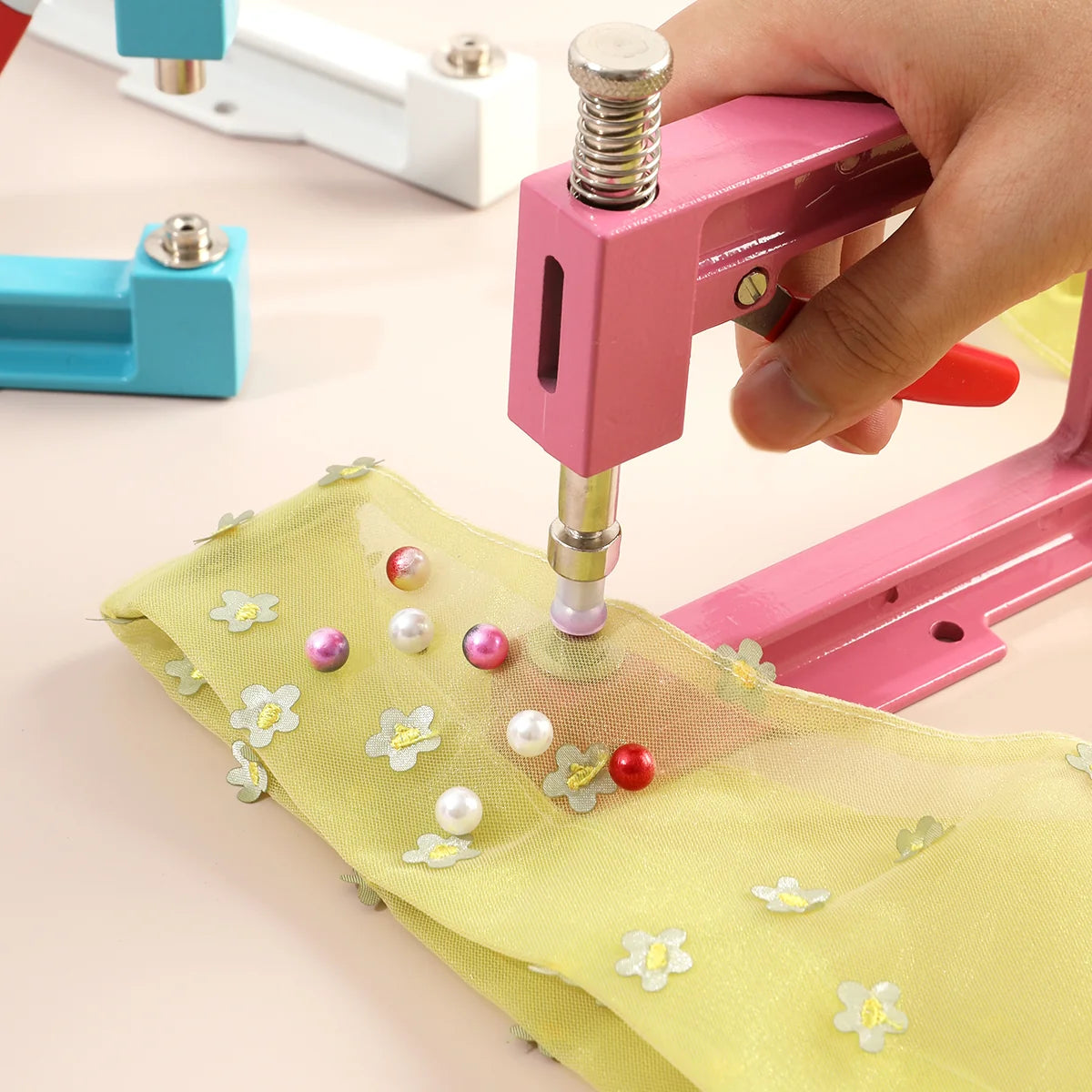 Hand Press Pearl Rivet Setting Tool for Clothing & Crafts – BT087